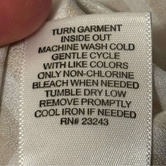 New York & Company Cream Geometric Long Sleeve Blouse - Picture 12 of 15